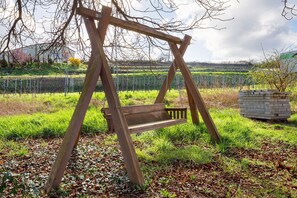 Property grounds - Apartment "Armer Poet" with Shared Garden and Wi-Fi (Vogtsburg im Kaiserstuhl)
