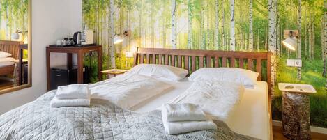 WiFi, bed sheets