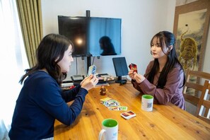 Deluxe Apartment, Lanai, City View | Interior