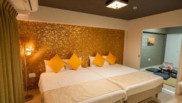 Apartament Deluxe, pati hawaià, vistes a la ciutat | Caixa forta a l'habitació i escriptori