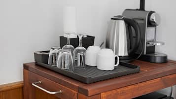 Kaffee und/oder Kaffeemaschine