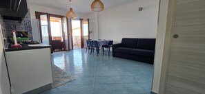 Interior - The Little Blue House (Palinuro)