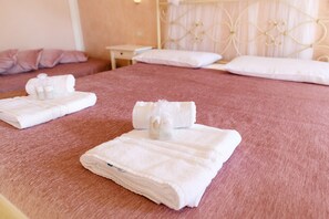 WiFi, bed sheets