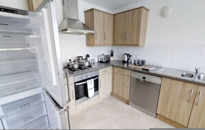 Apartment - Cole Green Lane - Free Parking (Welwyn Garden City)