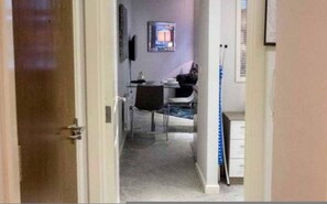 Room - Modern Studio Apartment 1 in Bradford City (Bradford)
