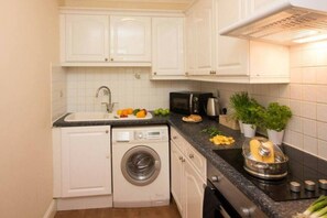 Apartment - Southampton House - 2 Bedroom Accomodation (Southampton)