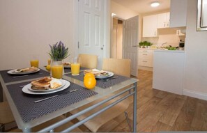 Apartment - Castle Point 18 Apartments - Premier Lodge (Southampton)