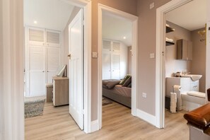 Apartment - Buckingham House - Spacious 3-bedroom (Morecambe)