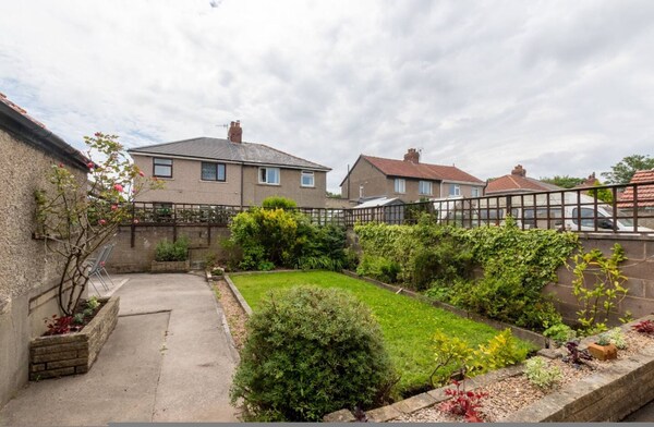 Buckingham House - Spacious 3-bedroom - Morecambe