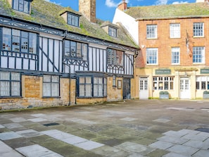 Exterior - Central Sherborne (Sherborne)