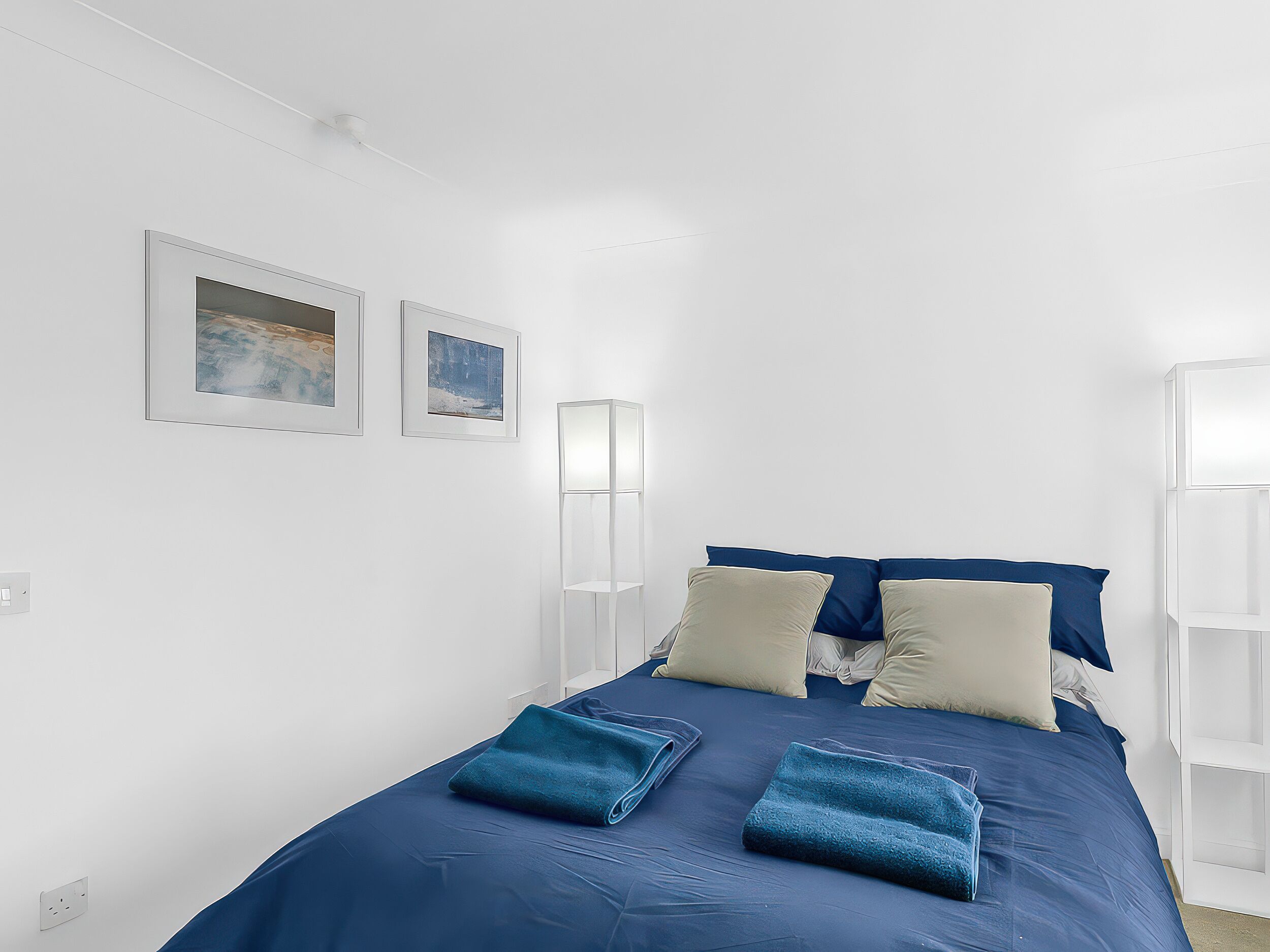 1 bedroom, individually decorated, individually furnished