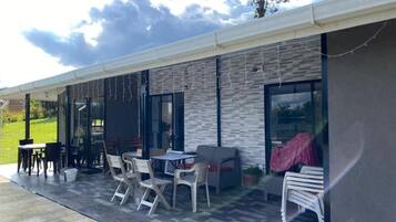 Rumah, 3 kamar tidur, Boleh Merokok | Tempat makan outdoor