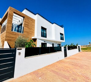 Exterior - Casa Salina del Sol – Private Pool & Terrace (San Pedro del Pinatar)
