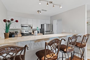 Fridge, microwave, oven, stovetop - ~ 1Br/1Ba ~ Gulf View ~ Pool ~ Tradewinds 33 ~ (Miramar Beach)