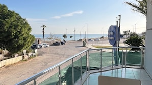 家庭公寓, 露台, 海景 | 室外用餐