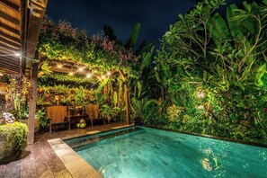 Nhà, 2 phòng ngủ, hồ bơi riêng, quang cảnh vườn | Hồ bơi