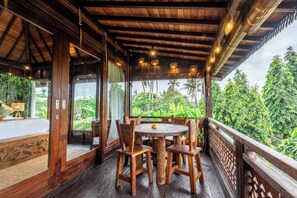 Nhà, 2 phòng ngủ, hồ bơi riêng, quang cảnh vườn | Khu ẩm thực ngoài trời