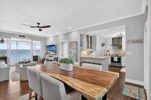 تناول الطعام