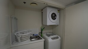 Interior - Brisbane City Apartment (Brisbane City)