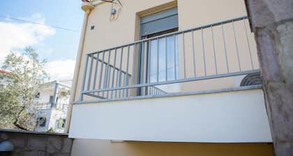 Loucas Home Kalloni Lesvos Central Stay w Balcony