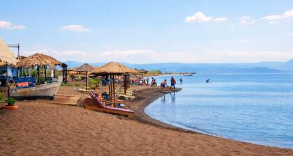 Loucas Home Kalloni Lesvos Central Stay w Balcony