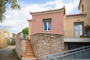Apartment | 1 bedroom, Internet - Loucas Home Kalloni Lesvos Central Stay w Balcony (Lesvos)