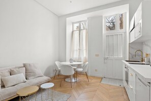 Offices - Loft de luxe en plein centre-ville (Asnières-sur-Seine)