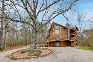 House (3 Bedrooms) | Interior - On 80 Acres! Rural 'sunset Lodge' in Hot Springs (Hot Springs)