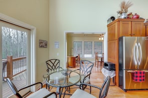 House (3 Bedrooms) | Interior - On 80 Acres! Rural 'sunset Lodge' in Hot Springs (Hot Springs)