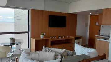 Apartamento Deluxe, cocina, vistas a la playa