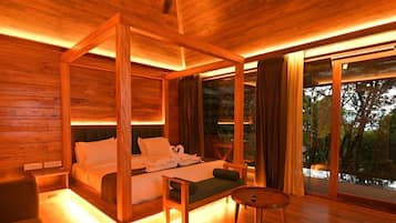 Suite, uitzicht op zwembad