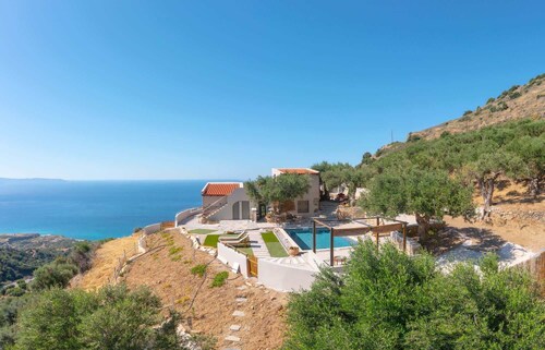 Villa Maestoso - Private olive grove - Pool