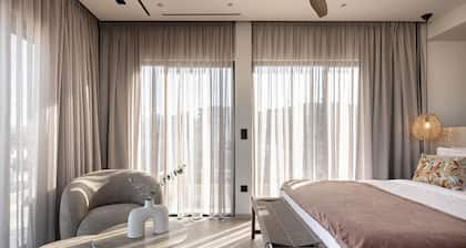 Moncasa Suites