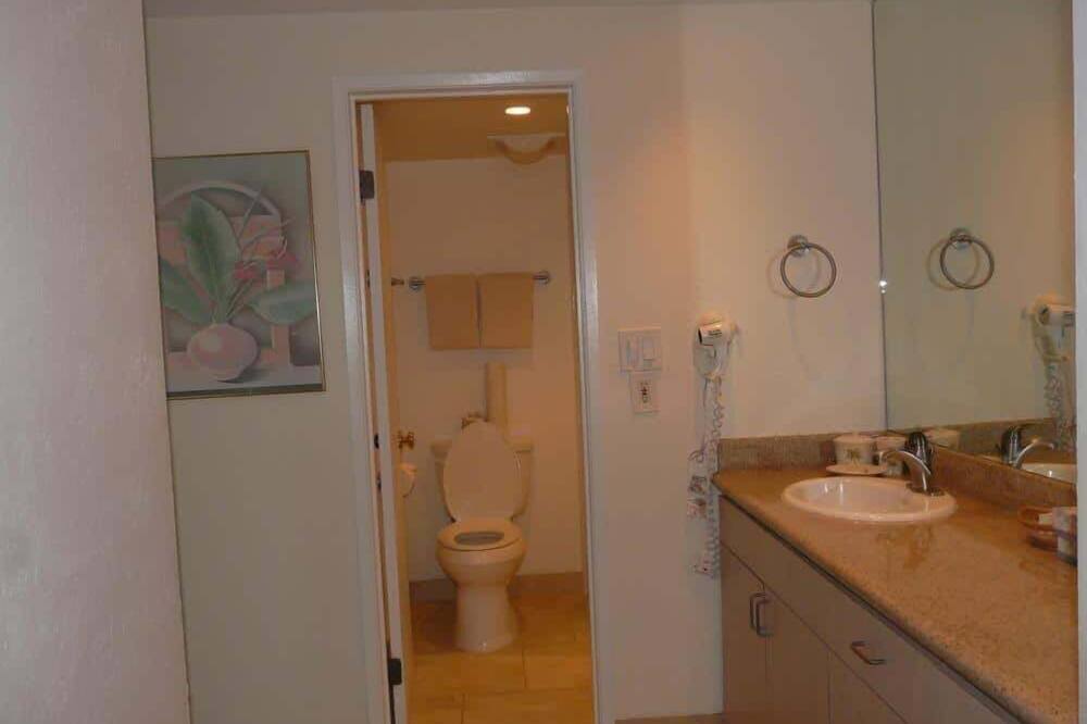 2br Oceanfront Loft With Solar Shade - Unit C27 1 Bedroom Condo - Honokeana Bay, HI
