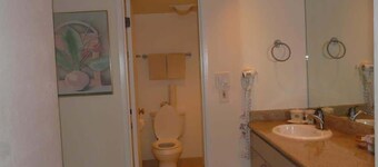 2br Oceanfront Loft With Solar Shade - Unit C27 1 Bedroom Condo