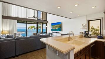 Condo, 1 Bedroom | Interior