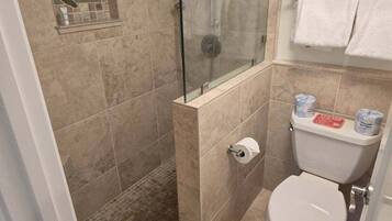 Condo, 1 Bedroom | Bathroom | Towels