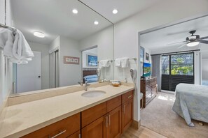 Condo, 1 Bedroom | Bathroom - Napili Point Point-front Oceanview Condo - Unit B3 1 Bedroom Condo (Lahaina)