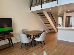 Διαμέρισμα (Condo), 1 Υπνοδωμάτιο | Γεύματα