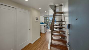 Condo, 1 Bedroom | Interior