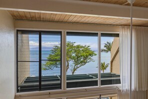 Interior - Prime Oceanfront 2br Loft - Unit C10 1 Bedroom Condo (Lahaina)