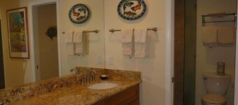 Peaceful Ocean-view 2br Loft Escape - Unit C38 1 Bedroom Condo
