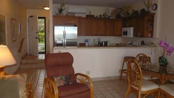 Condo, 1 phòng ngủ | Nội thất