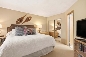 Apartamento, 3 habitaciones | 3 dormitorios, tabla de planchar con plancha, wifi gratis