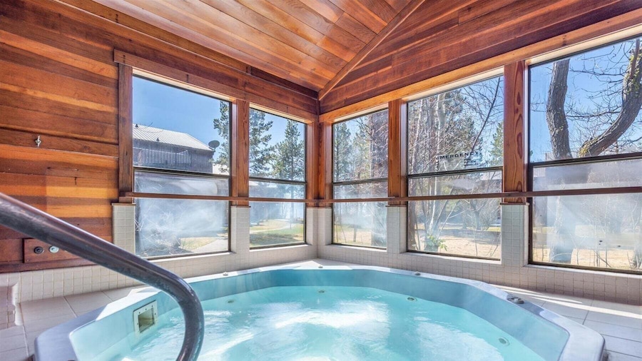 Tahoe City - Lake Forest Condo 3 Bedroom Condo