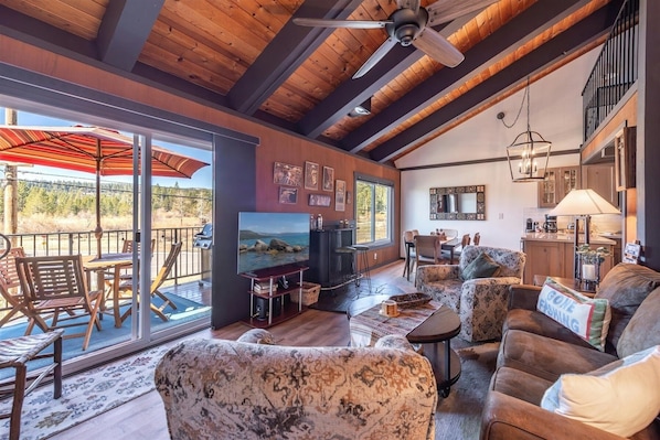 Condo, 3 Bedrooms | Living area | Smart TV - Tahoe City - Lake Forest Condo 3 Bedroom Condo (Tahoe City)