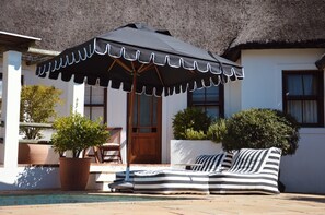 Deluxe Room | Terrace/patio