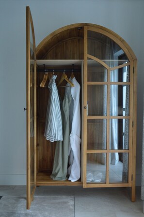 Luxury Cottage, Private Pool, Mountain View | Interior - Monkscowl Estate (Stellenbosch)