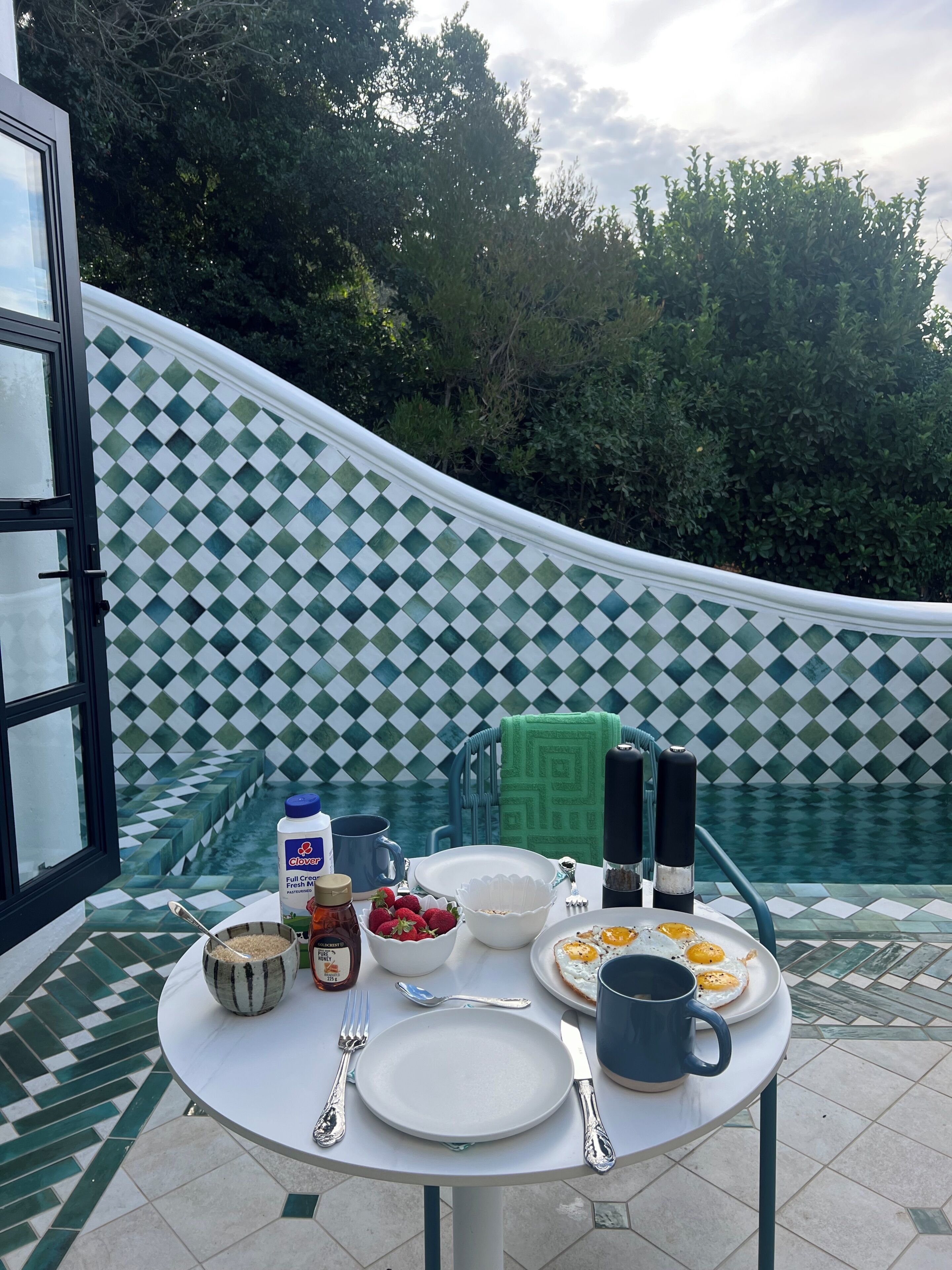 Cottage Luxe, piscine privée, vue montagne | Restauration extérieure