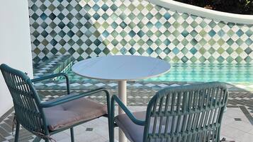 Luxury Cottage, Private Pool, Mountain View | Pool